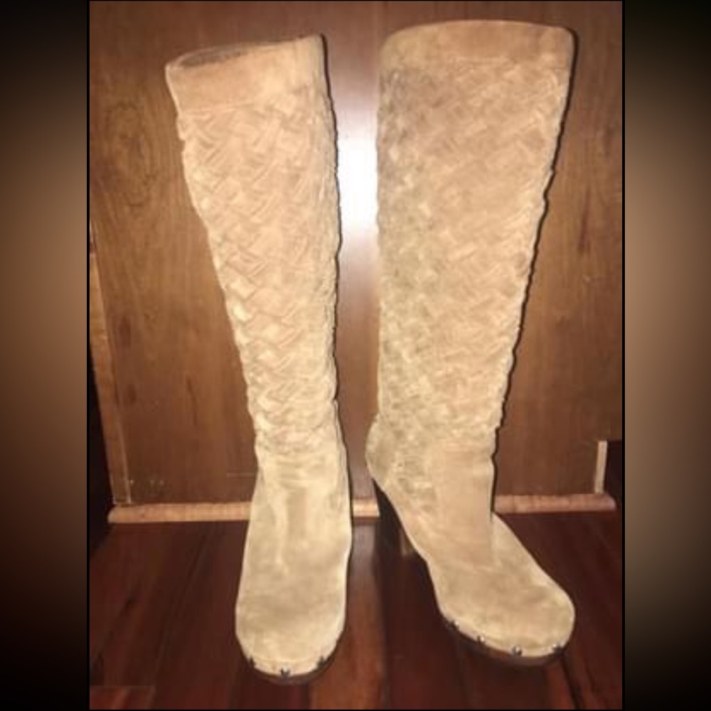 Ugg Braided leather boots